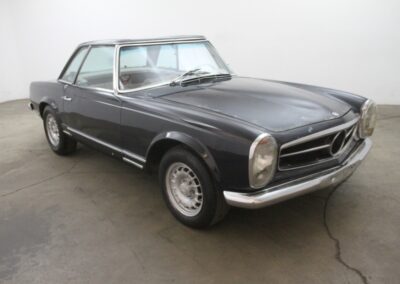 1969 Mercedes 280 SL “pagoda”