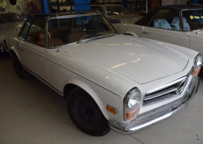 1970 Mercedes 280 SL “pagoda”